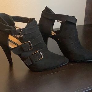 Black heeled booties